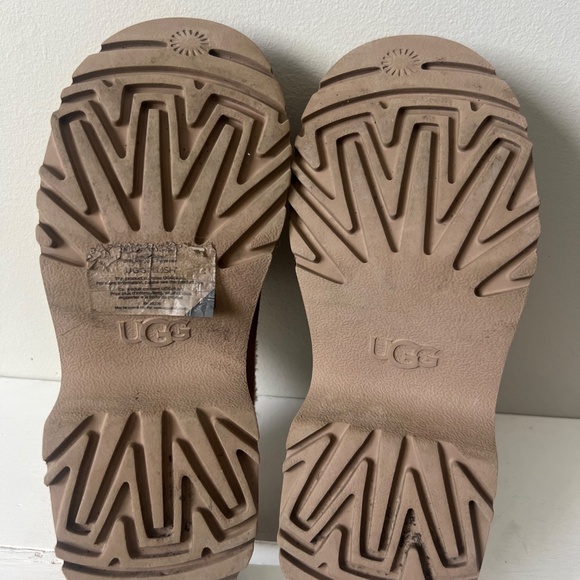 Ugg Clogs - Picture 5 of 5